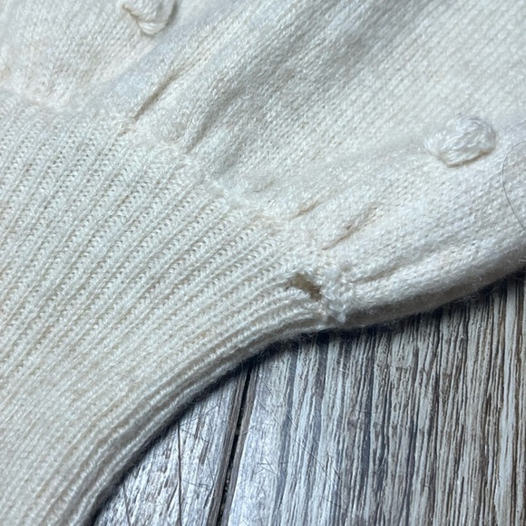 BRODIE Cashmere Bonny Bobble Jumper Antique White Size Small - Picture 8 of 8